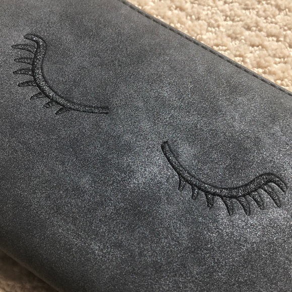 Stella and Dot Eyelash Mini Bag - Picture 2 of 3